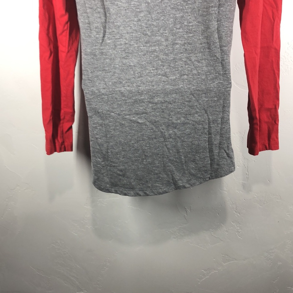 5th & Ocean Wisconsin Badgers long sleeve top size large - Picture 9 of 10